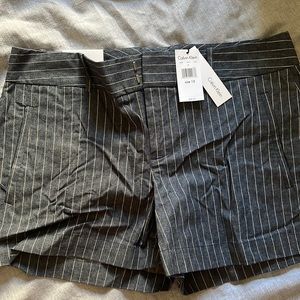 Calvin Klein NEW Women’s Shorts Size 12 - Blue with white stripes